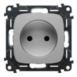 Розетка силовая Legrand Valena Allure 2K со шторками, алюминий 753016+754977