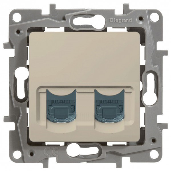 Розетка RJ-45 Legrand Etika двойная, cat. 5e, слоновая кость 672355