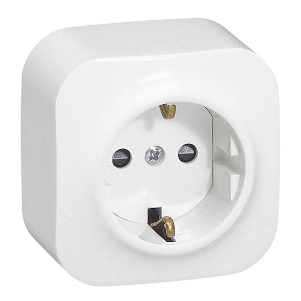 Розетка силовая Legrand Quteo 2K+3 со шторками, белая 782220