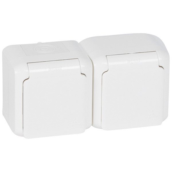Розетка двойная Legrand Quteo 2K+3 со шторками, белая IP44 782323