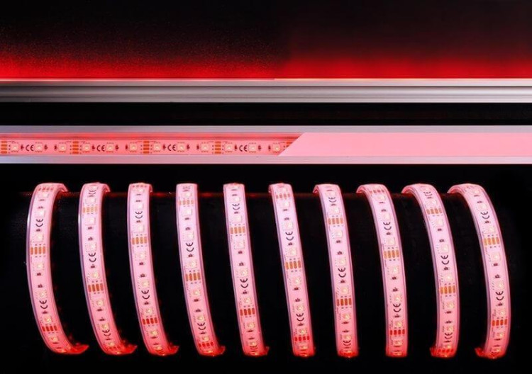 Лента светодиодная Deko-Light 5050-60-12V-RGB-5m-silicon 840252 Лента светодиодная Deko-Light 5050-60-12V-RGB-5m-silicon 840252