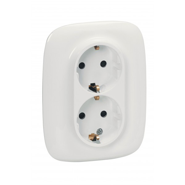 Розетка двойная Legrand Valena Allure 2x2K+3 со шторками, белая 753726