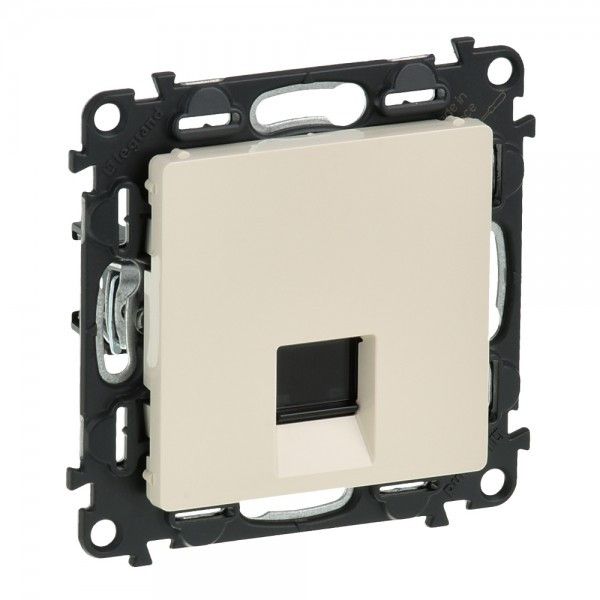 Розетка RJ-45 Legrand Valena Life одиночная, cat. 6, до 1000 Мб/с, слоновая кость 753542