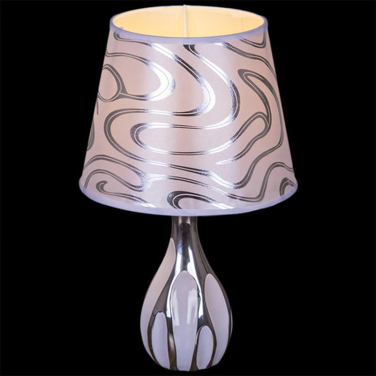 Настольная лампа Reluce 01809-0.7-01 Настольная лампа Reluce 01809-0.7-01