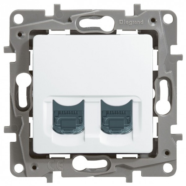 Розетка RJ-45 Legrand Etika двойная, cat. 6, белая 672254