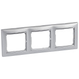 Рамка Legrand Valena Classic на 3 поста, алюминий/серебряный штрих 770353