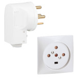 Комплект Legrand розетка 20А+вилка 3К+Н+З со шторками, слоновая кость